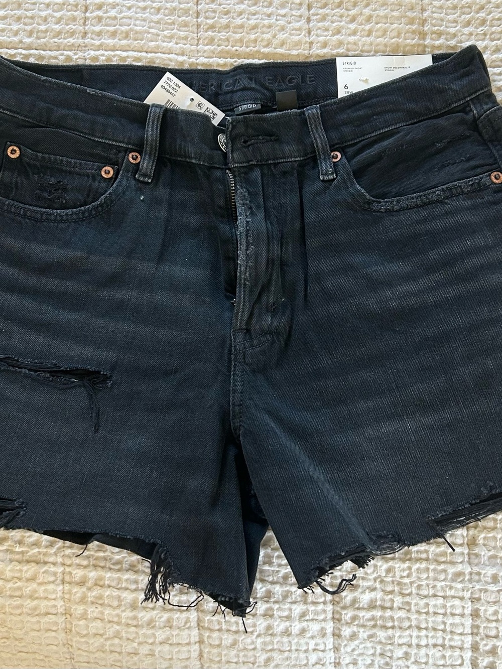 NWT! American Eagle Outfitters Black Distressed Denim Shorts - size 6